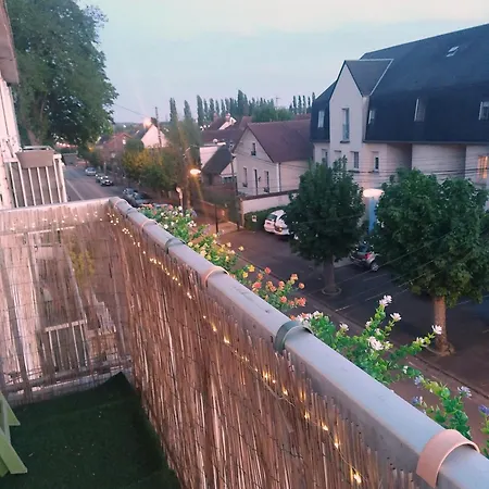 Διαμέρισμα Une Chambre Avec Balcon *